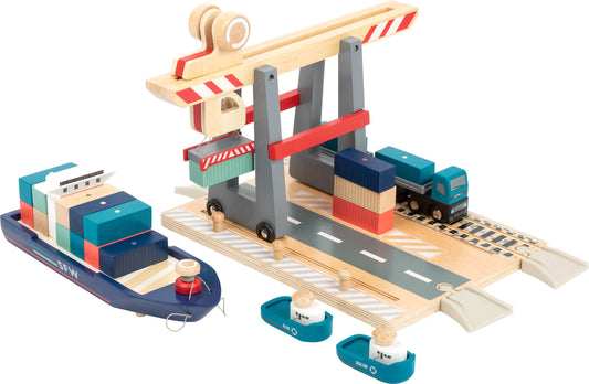 Container Terminal mit Zubehoer