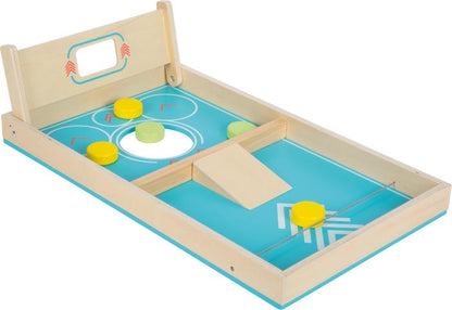 Cornhole und Sling Puck Spiel active